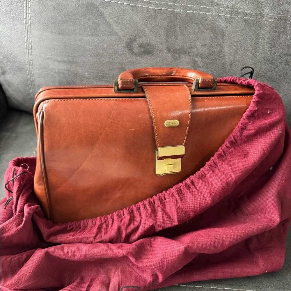 Elegant Brown Leather Briefcase